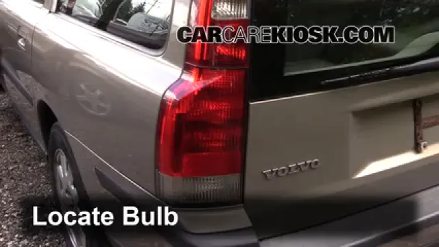 2001 Volvo V70 2.4L 5 Cyl. Luces Luz trasera (reemplazar foco)